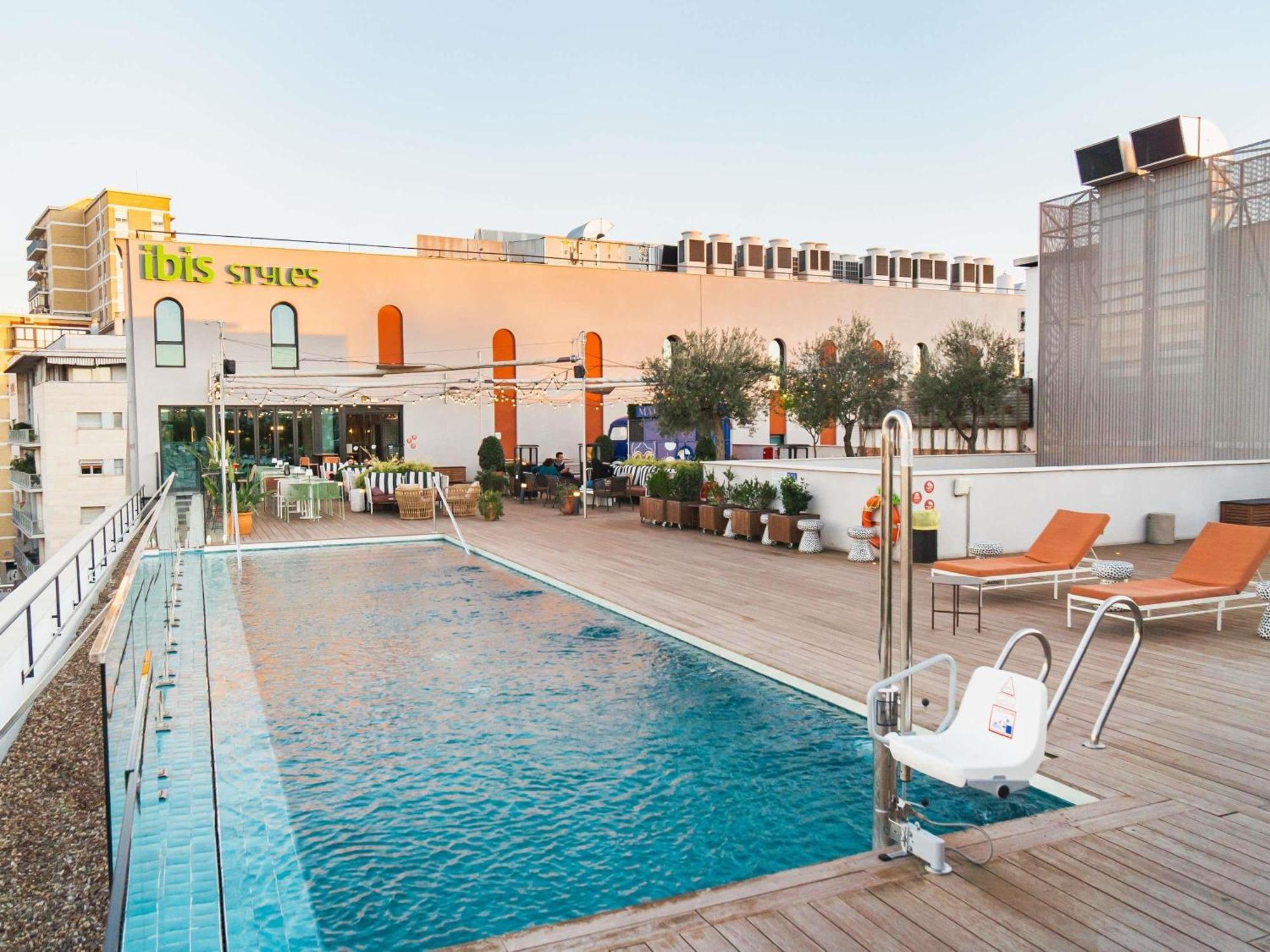 Ibis Styles Sevilla City Santa Justa Экстерьер фото